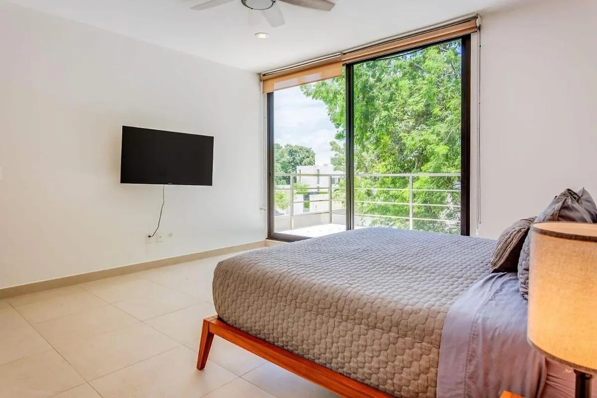 New Palmara Home With Pool And Paddle Court Gated プレヤデルカーメン 別荘