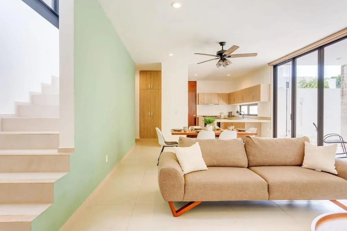 別荘 New Palmara Home With Pool And Paddle Court Gated プレヤデルカーメン メキシコ