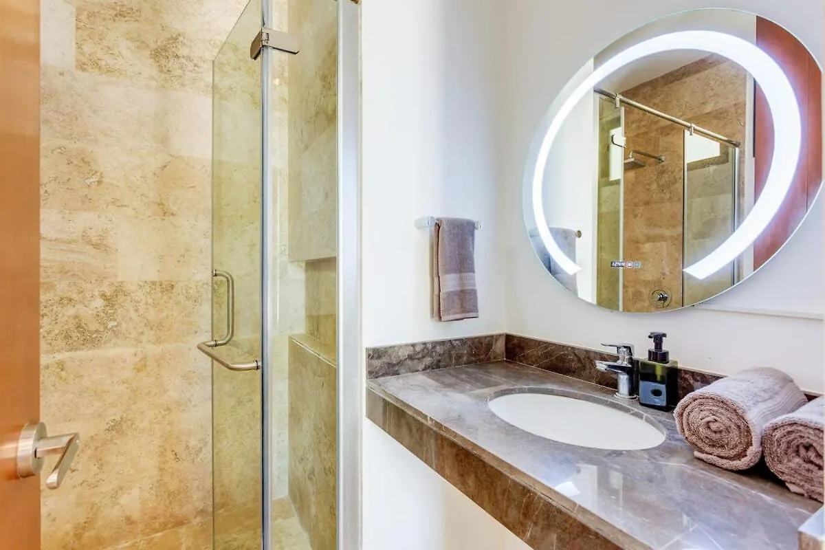 New Palmara Home With Pool And Paddle Court Gated Playa del Carmen 0*,